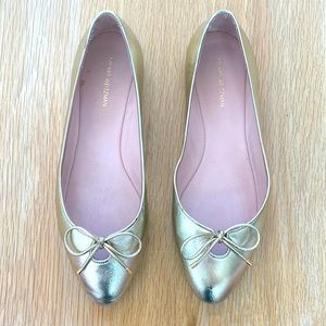 NEW Stuart Weitzman, Size 8 Women, Gold Flats with bow in front
